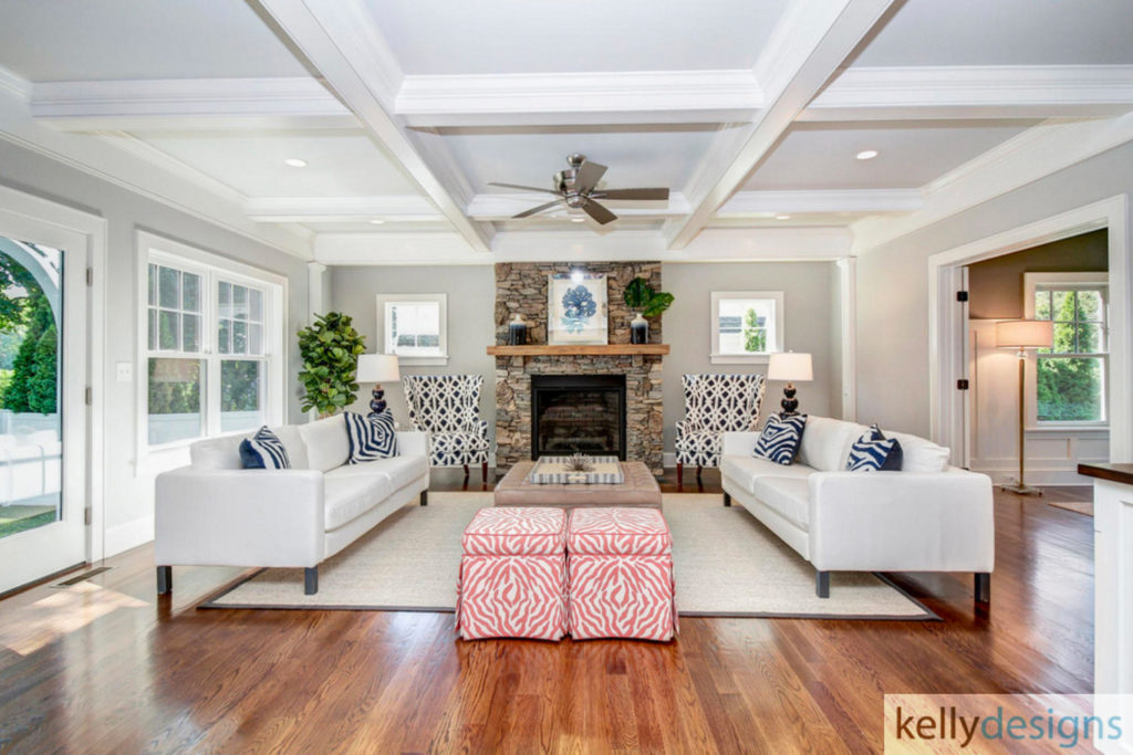 Winning on Wormwood - Home Staging by kellydesigns
