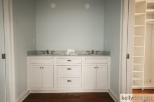 Rockin it on Rowland Staging - Master Bathroom - Home Staging by kellydesigns