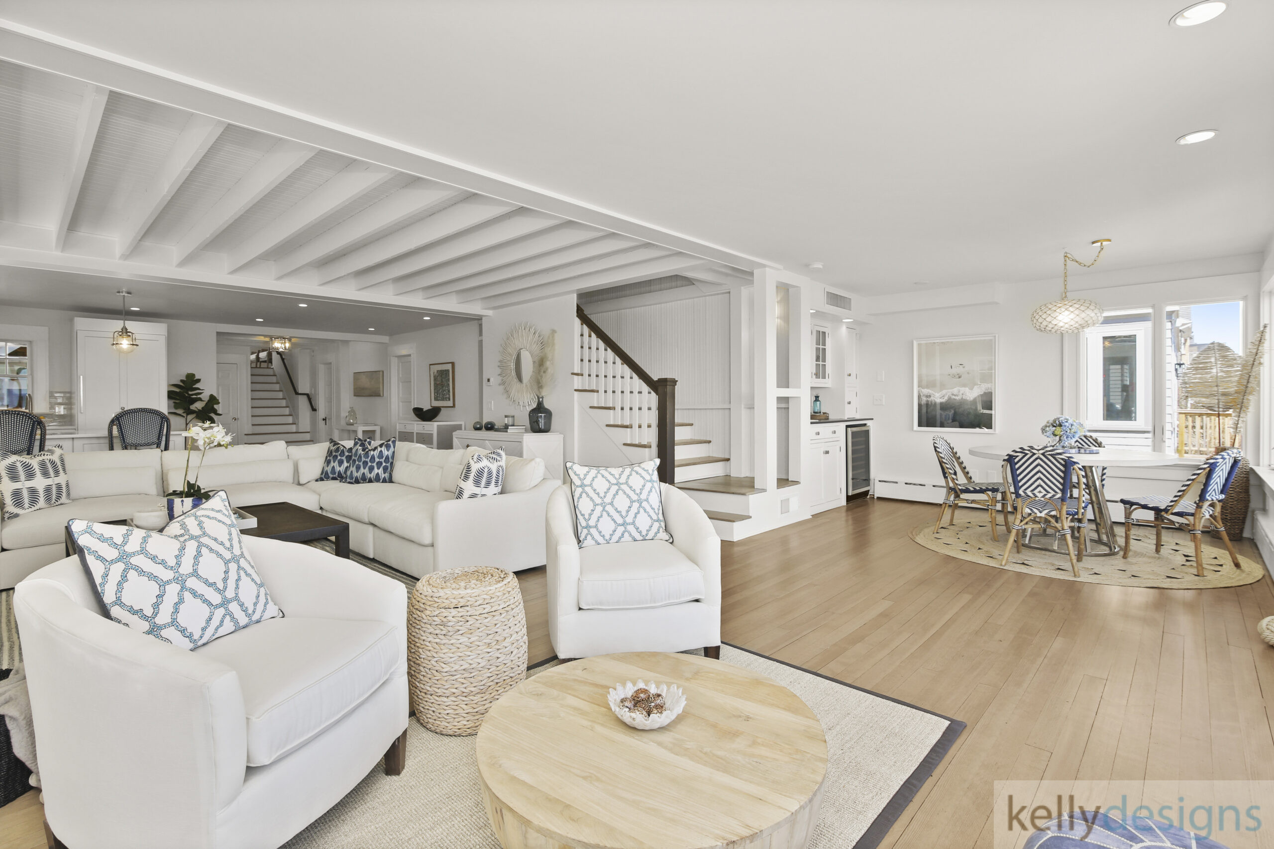 Home Staging By Kellydesigns  On Fairfield Beach Road