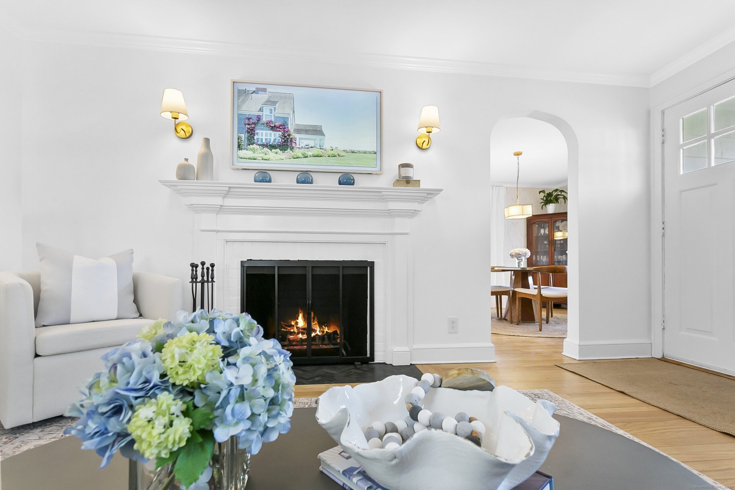 Living Room - Home Staging by kellydesigns