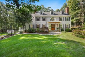 40 Cardinal Road, Weston, CT