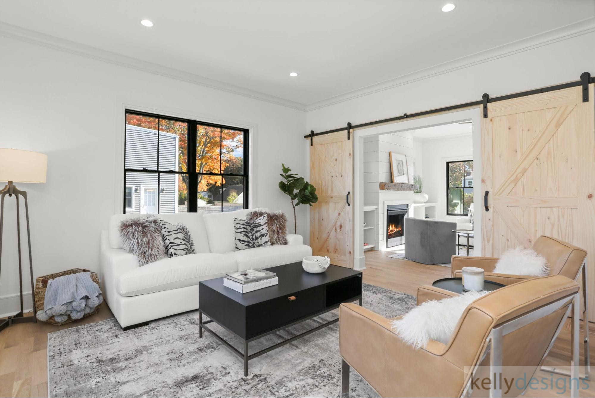 A Beautifully Pulled Together Living Room by kellydesigns